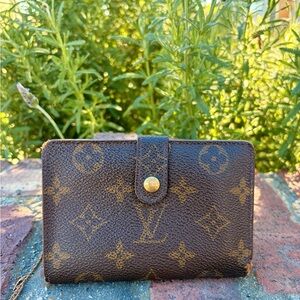 Louis Vuitton Monogram Kisslock Wallet France Authentic 1998 Date-code Inside